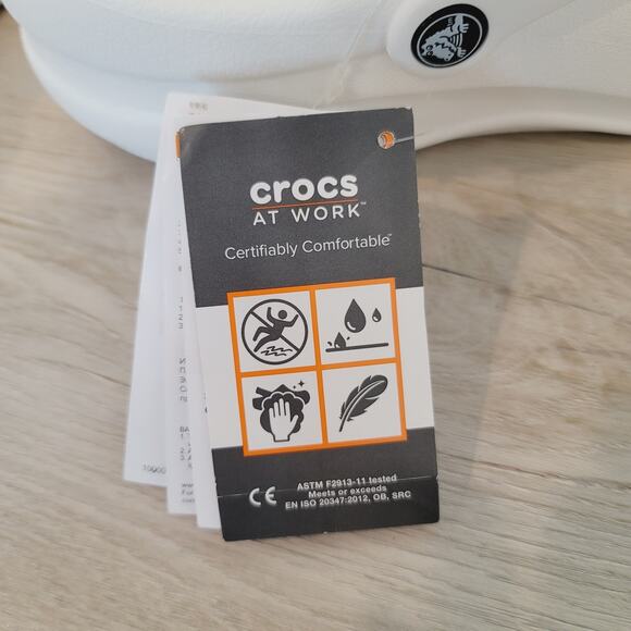 NWT Crocs White Unisex-Adult Bistro Clogs, Slip Resistant Work Shoes Sze M10/W12 - Picture 6 of 10